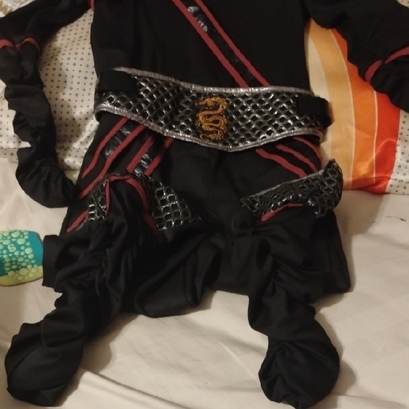 Kids Black and Red Ninja Costume - Picture 3 of 7